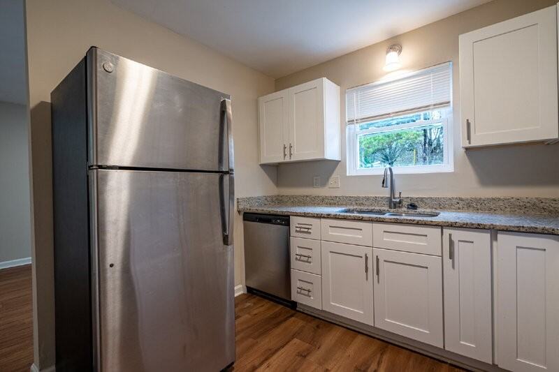 114 Bentley Pkwy #B - Photo 6 of 21