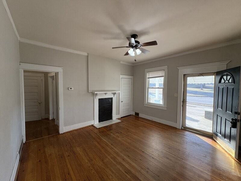 315 Columbia Rd #C3 - Photo 2 of 16