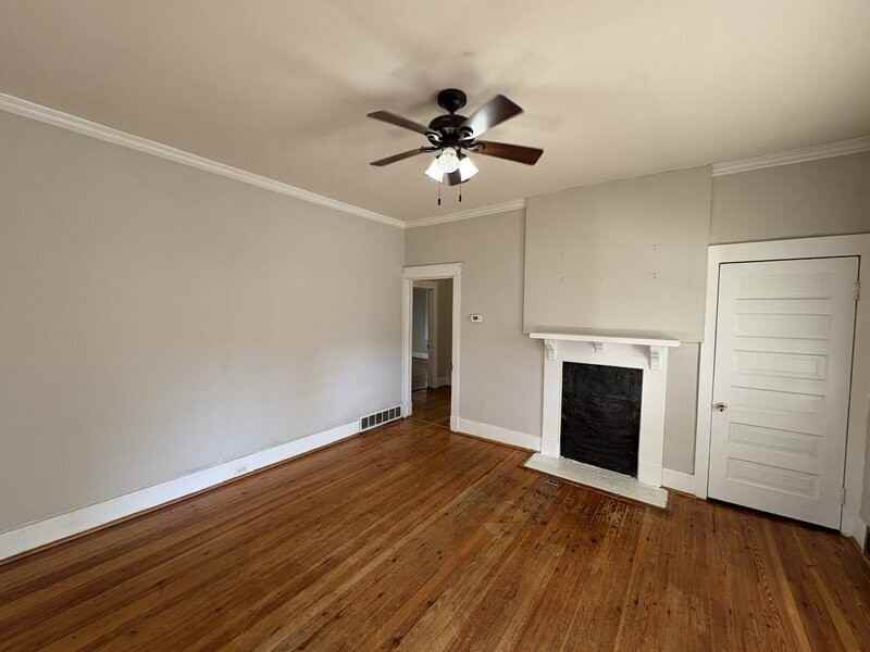 315 Columbia Rd #C3 - Photo 3 of 16