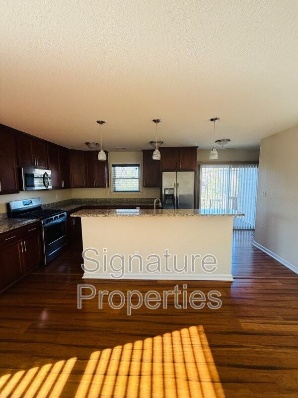 3239 Granby St - Photo 6 of 22