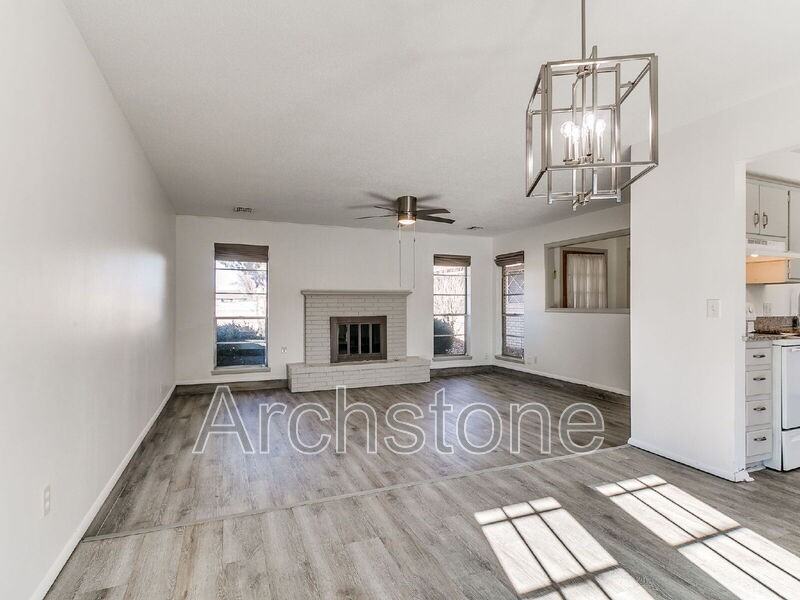 4506 Nw 26th St - Photo 3 of 25