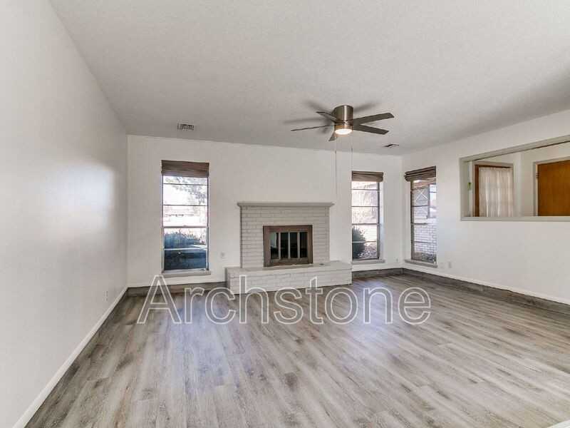 4506 Nw 26th St - Photo 5 of 25