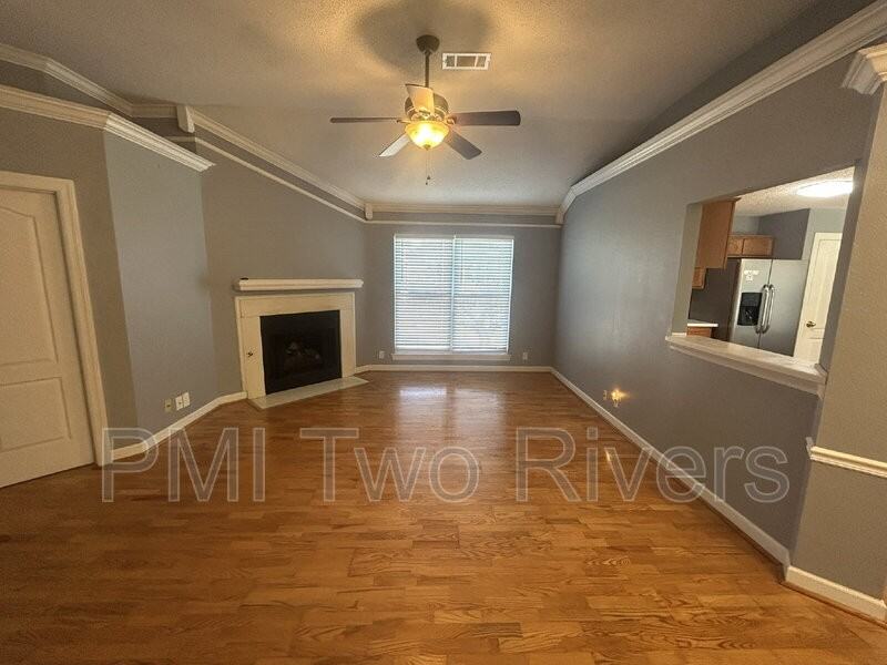 2820 Chapelwood Dr - Photo 2 of 19