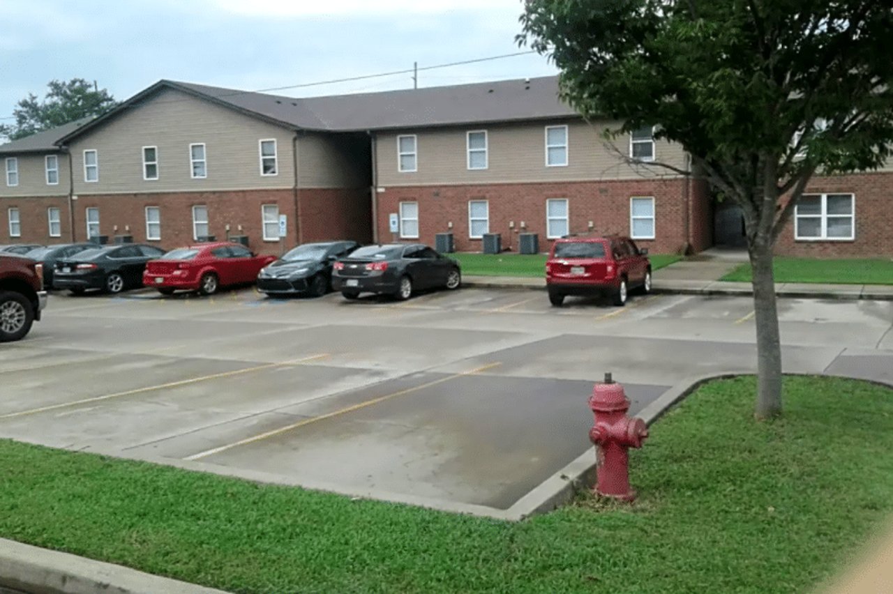 Cedar Place Apartments - Photo 5 of 13