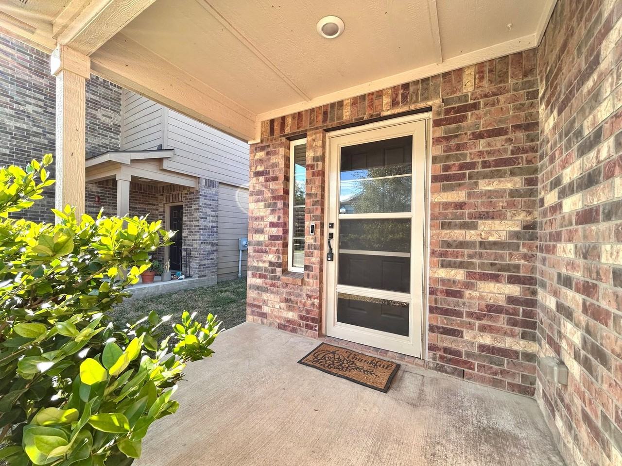 1500 Amy Dr - Photo 4 of 34