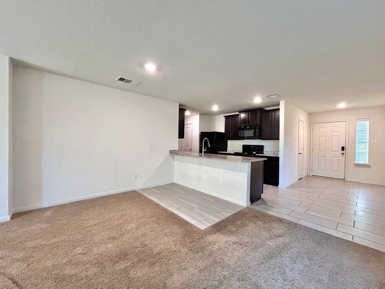 1500 Amy Dr - Photo 7 of 34