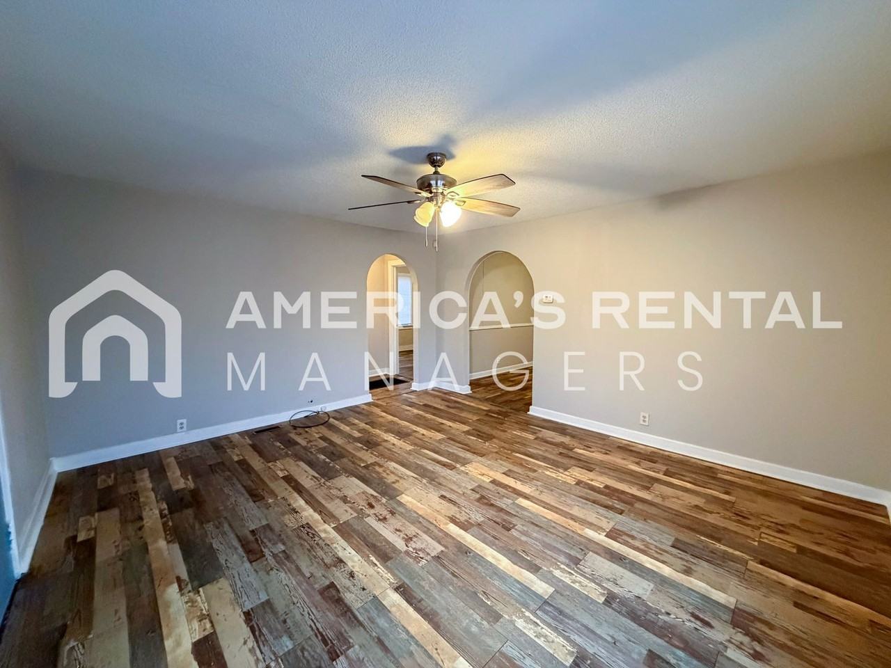 236 7th Ave - Photo 6 of 19