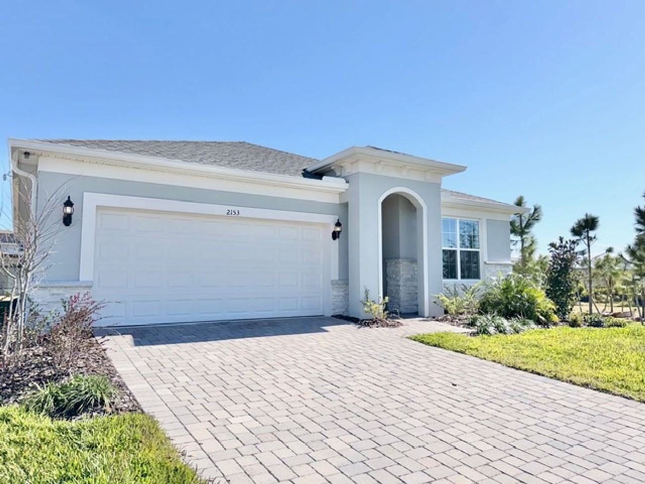 2153 Mossy Vine Ave - Photo 2 of 27