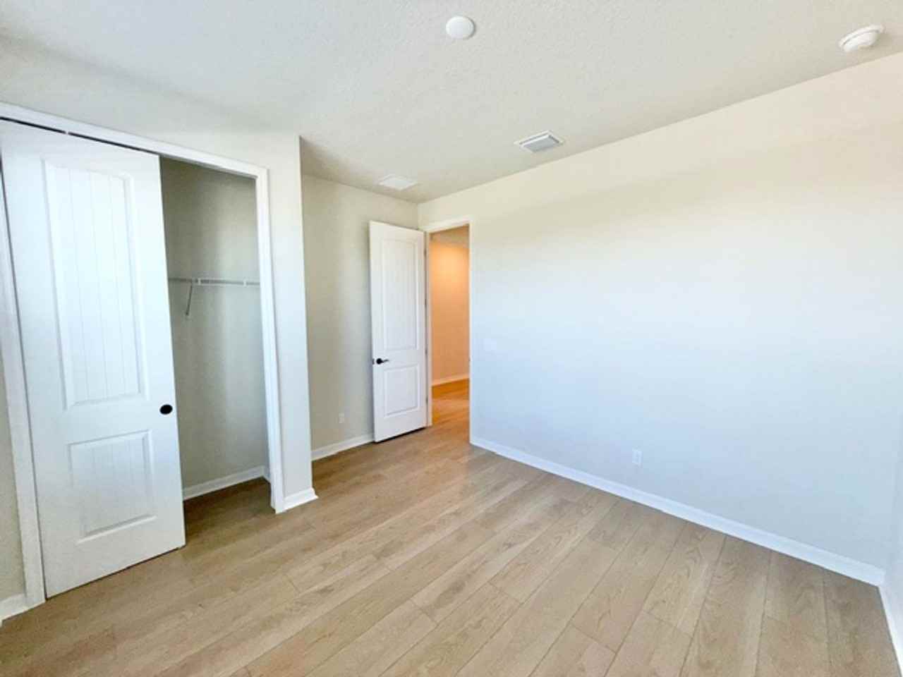 2153 Mossy Vine Ave - Photo 4 of 27