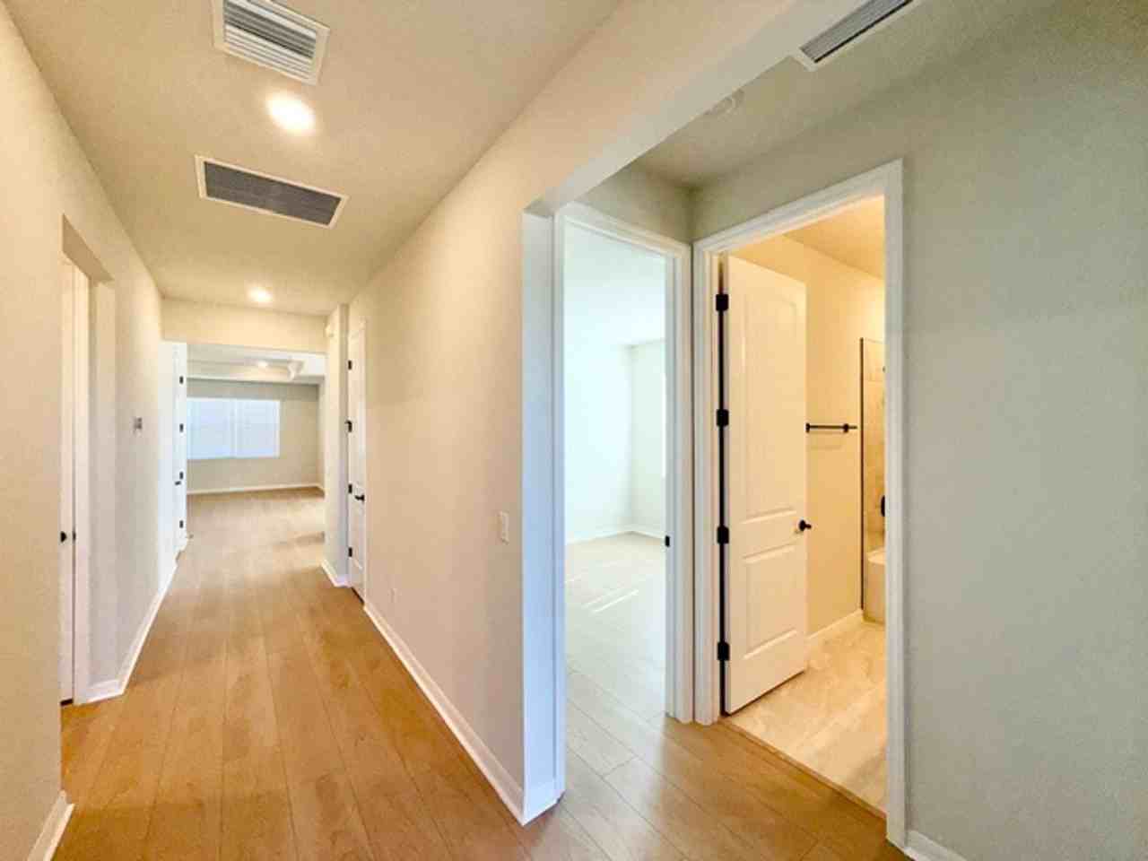 2153 Mossy Vine Ave - Photo 5 of 27