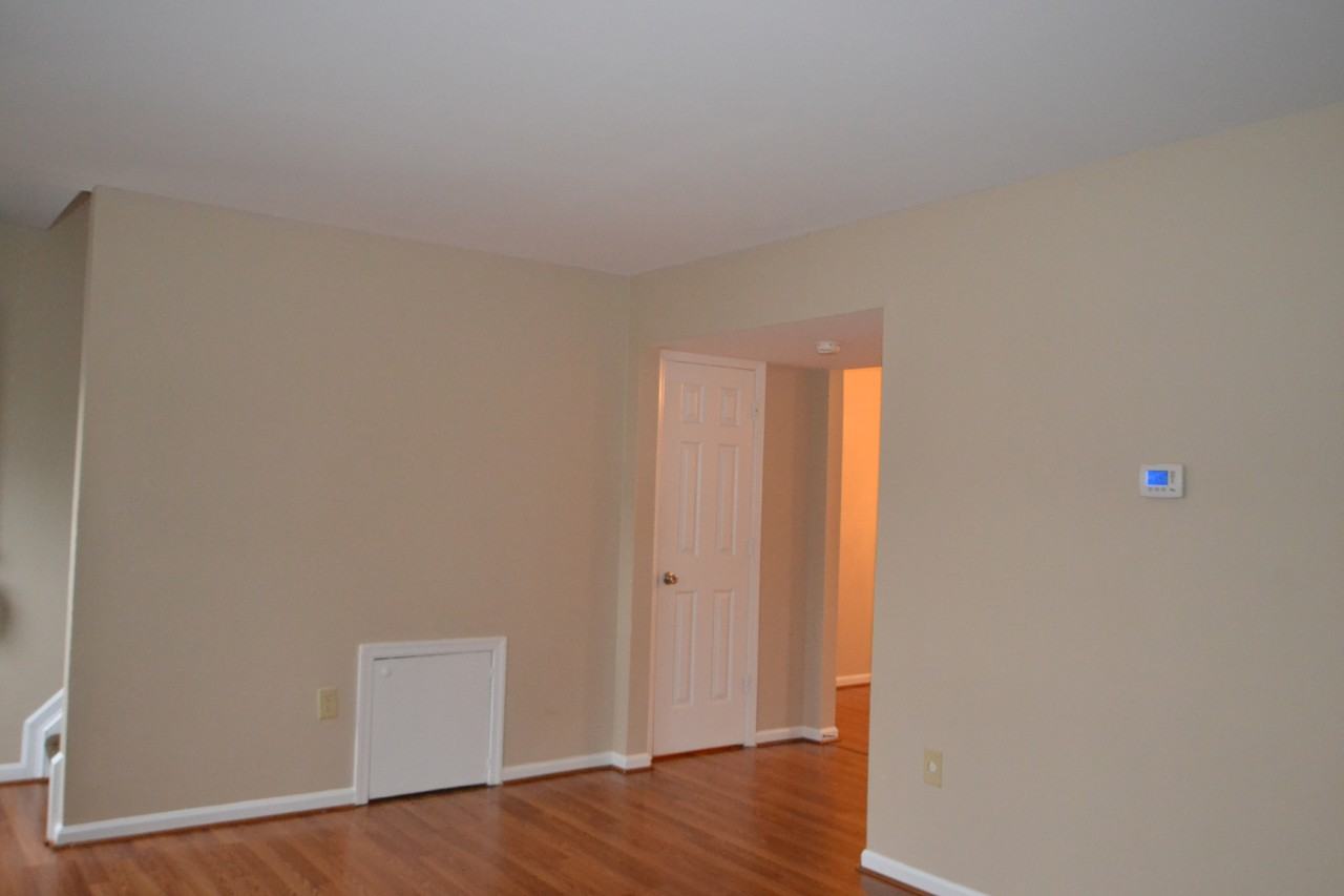 619 4th St - Photo 4 of 16