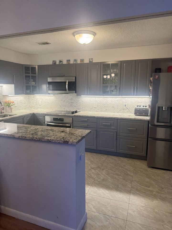 1004 Paradise Rd #3N - Photo 3 of 26