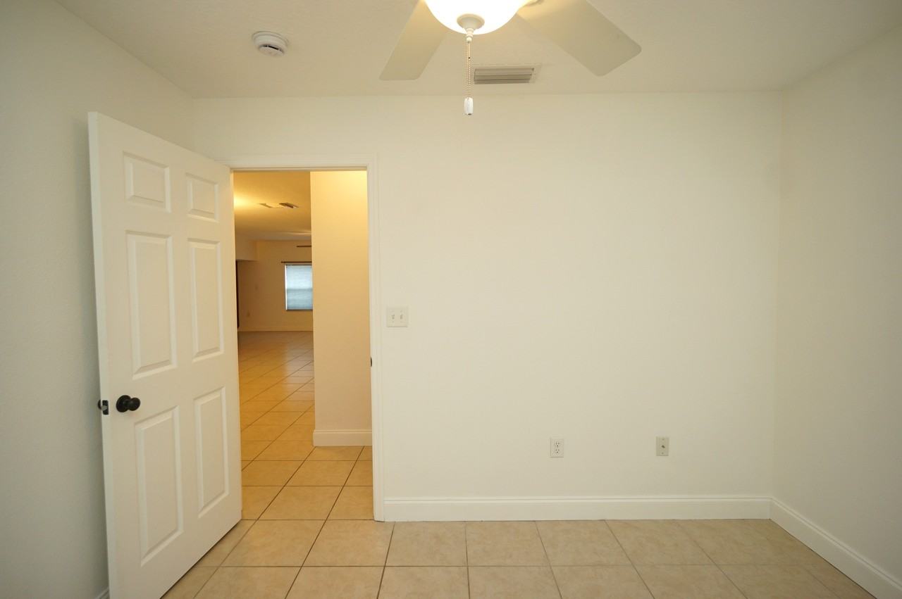 4104 W Leila Ave - Photo 7 of 18