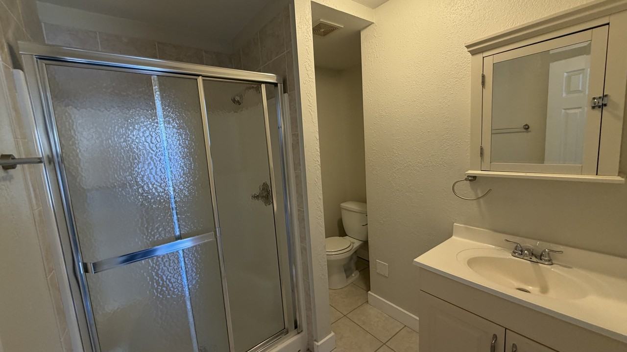 21371 Glendale Ave - Photo 6 of 7