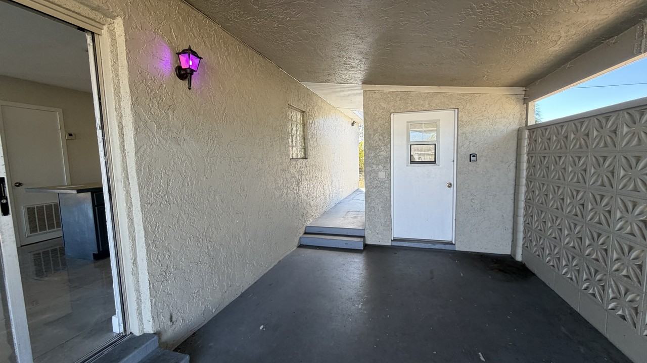 21371 Glendale Ave - Photo 7 of 7