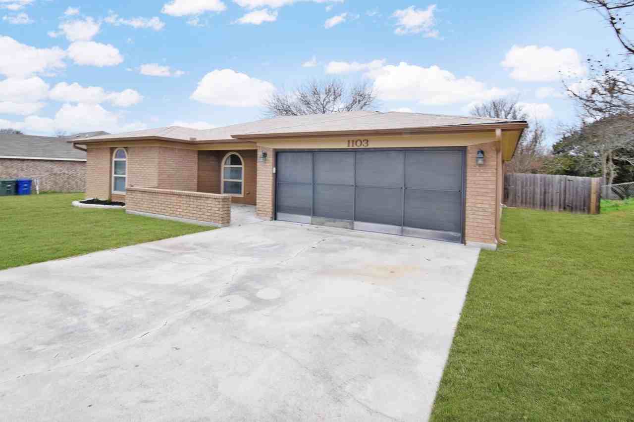 1103 Tyler Dr - Photo 2 of 18