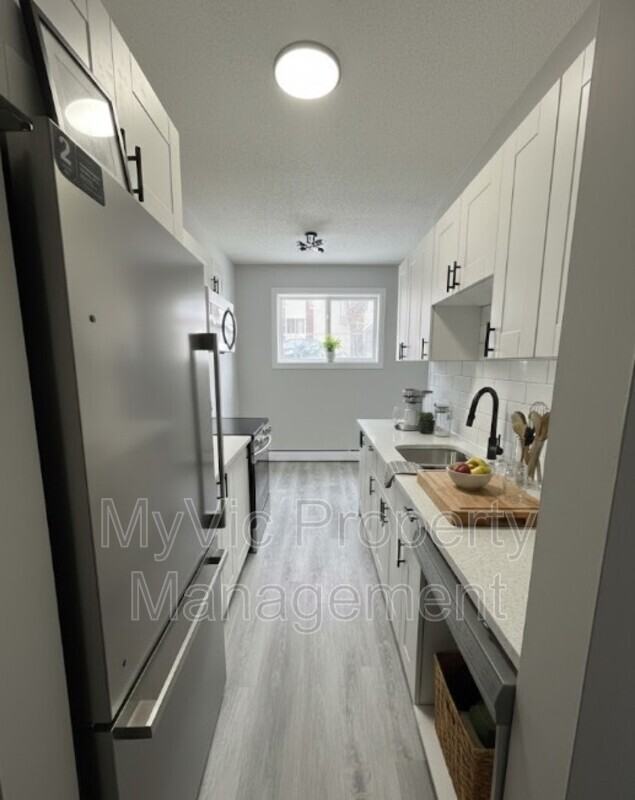 10930 53 Ave Nw - Photo 2 of 6