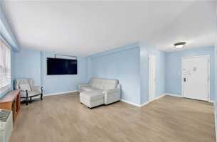 featured image of 2483 W 16th St