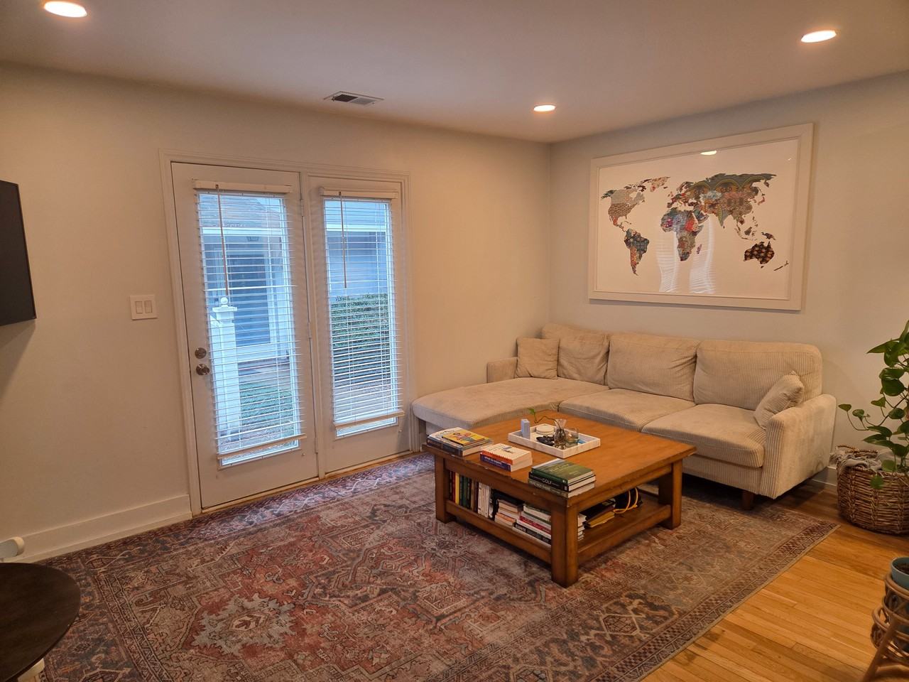 1416 Barton Place Dr - Photo 4 of 21