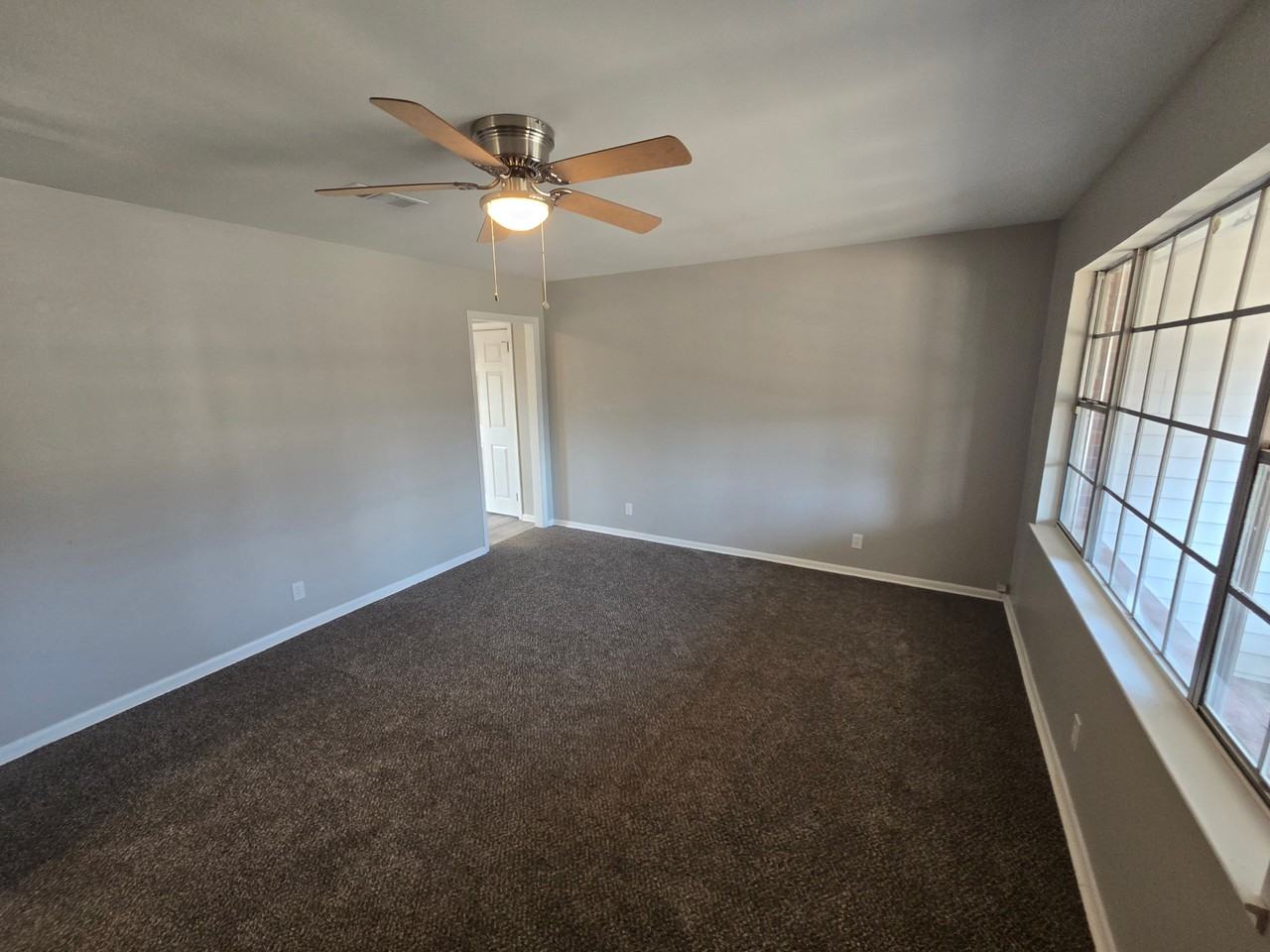 620 Brookhaven Ct - Photo 2 of 16