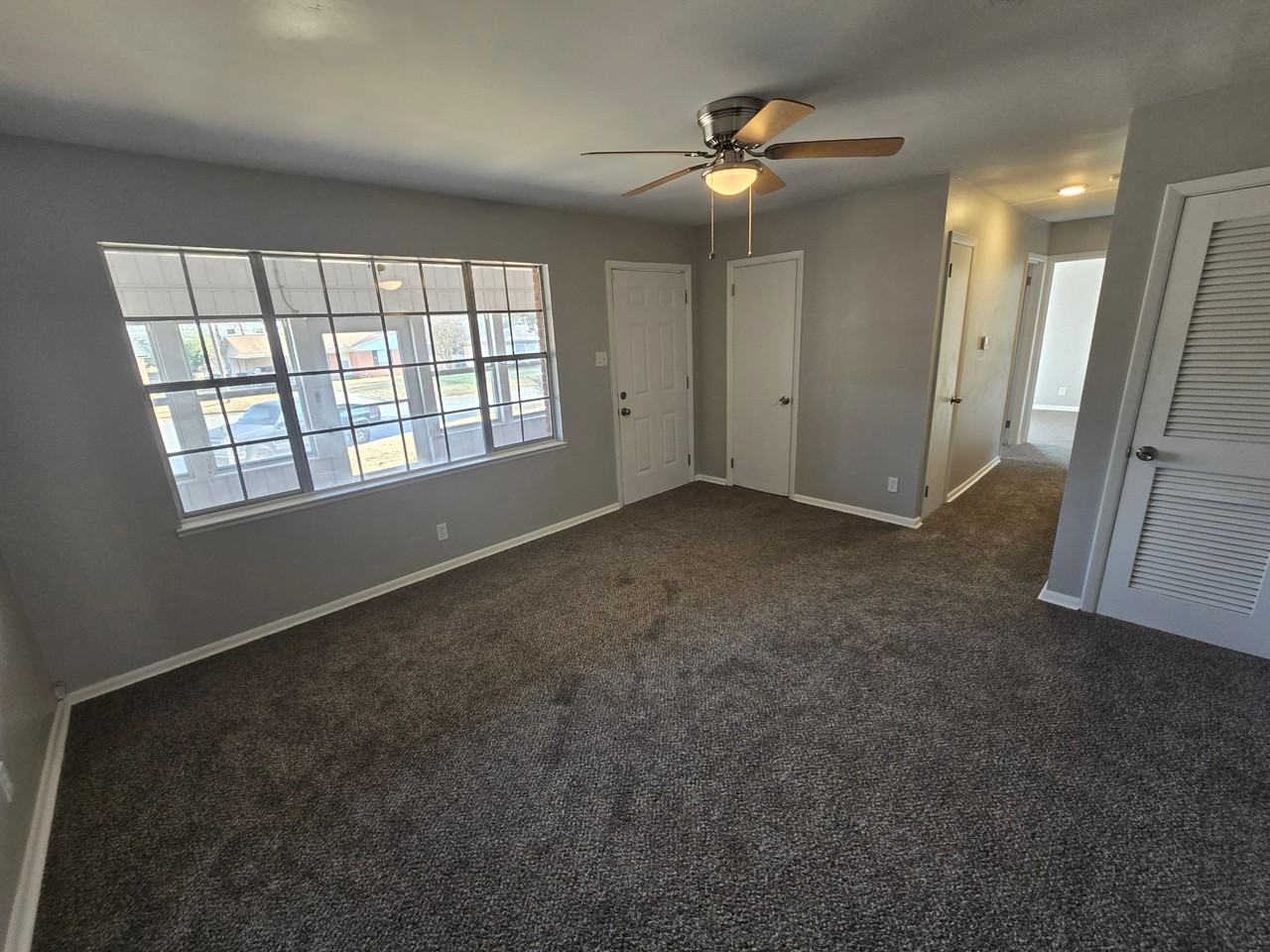 620 Brookhaven Ct - Photo 3 of 16