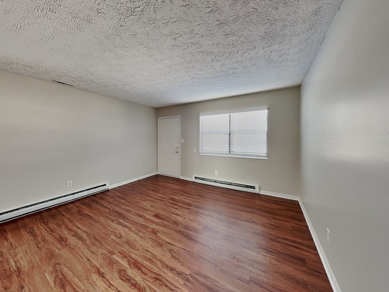 3241 Remington Dr - Photo 4 of 20