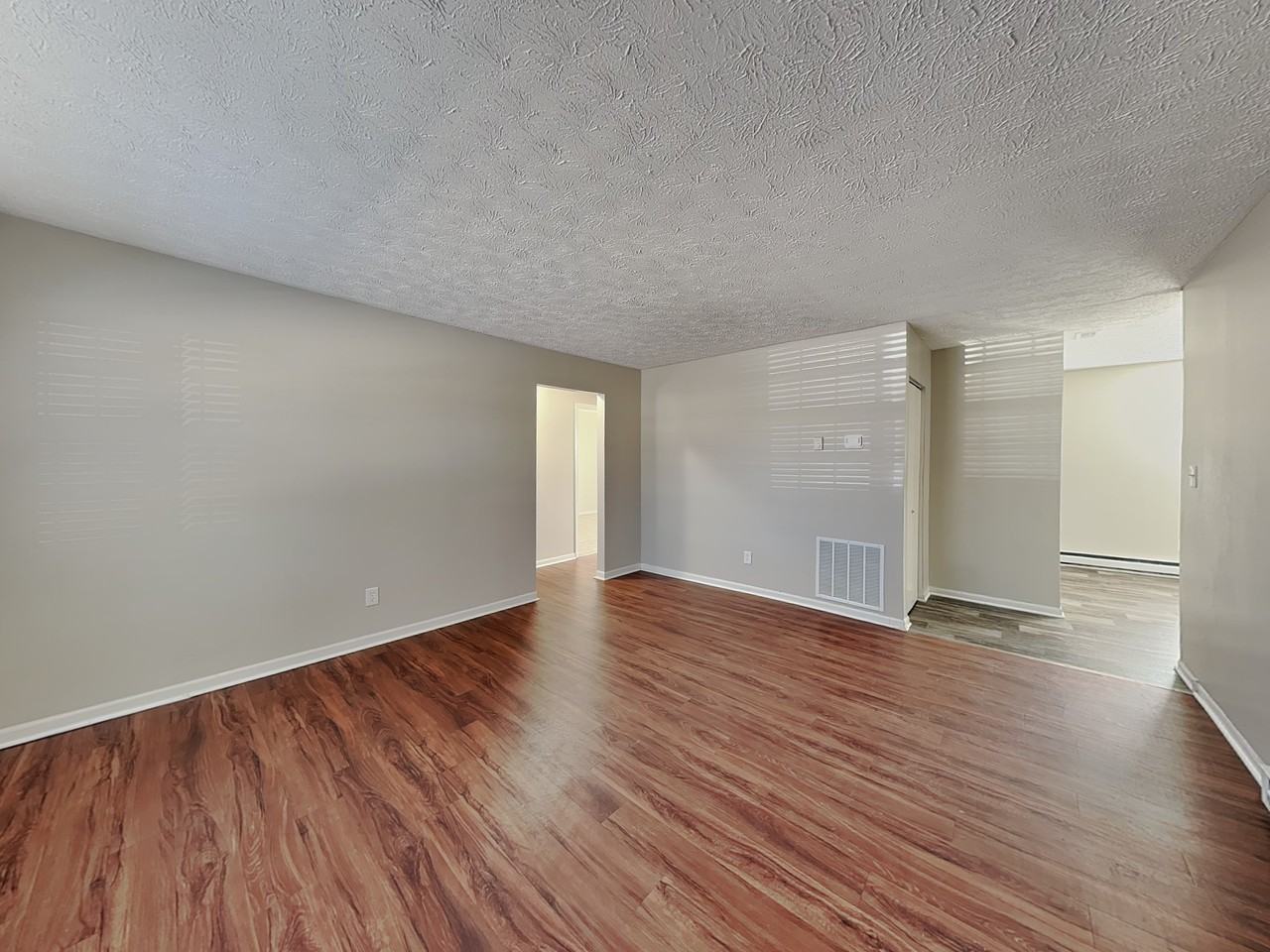 3241 Remington Dr - Photo 5 of 20