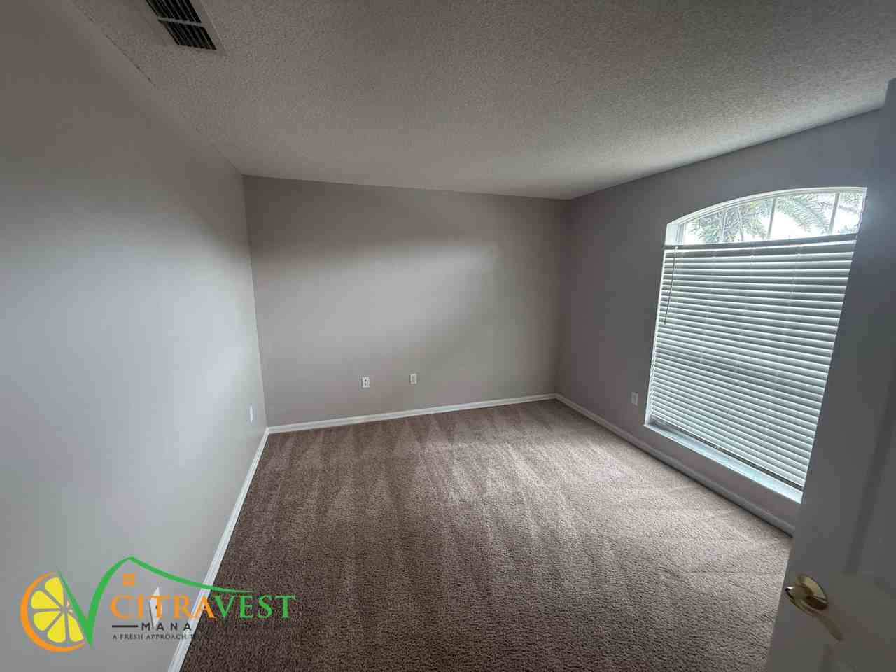 7209 Summit Pl - Photo 4 of 10