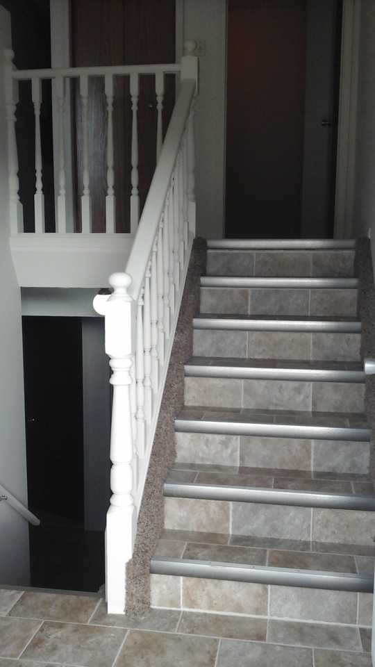 908 Ross Glen Dr Se - Photo 4 of 6