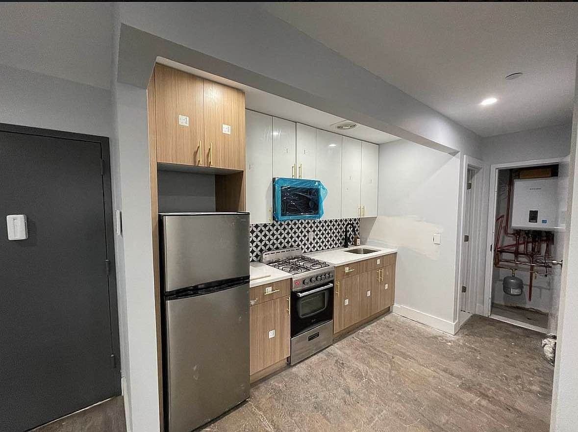 4035 Ithaca St - Photo 2 of 5