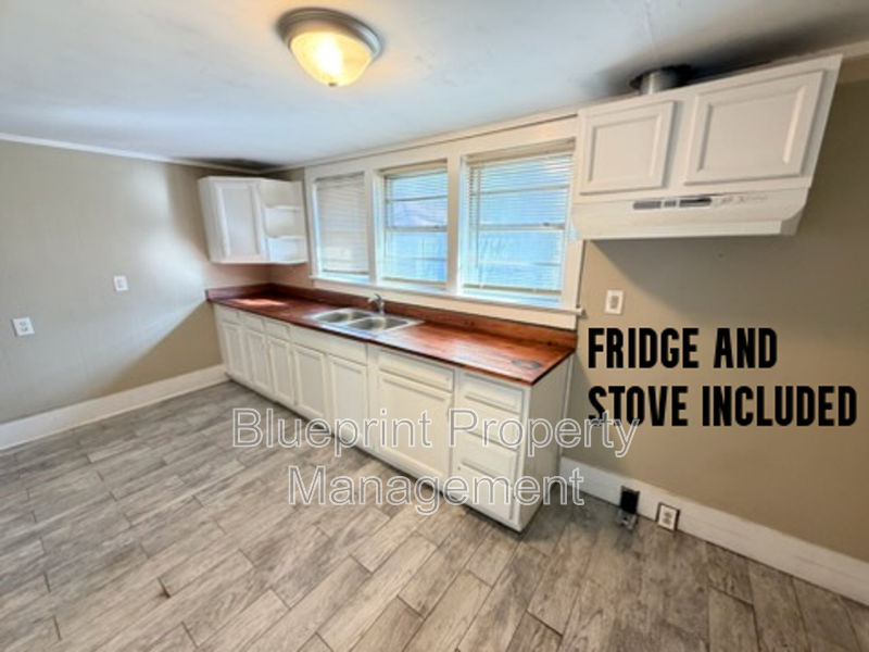 6609 Avenue O - Photo 4 of 9