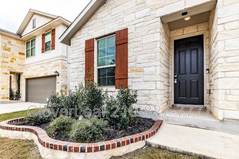 12926 Mayowa St - Photo 4 of 35