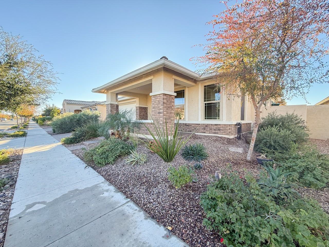 10545 E Texas Ave - Photo 3 of 40