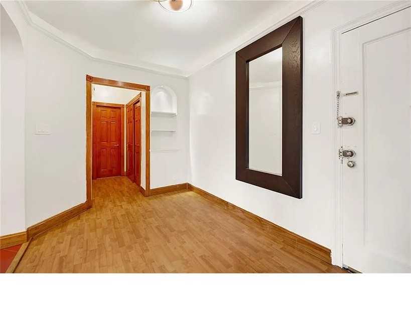 260 Ocean Pkwy #6D - Photo 2 of 12