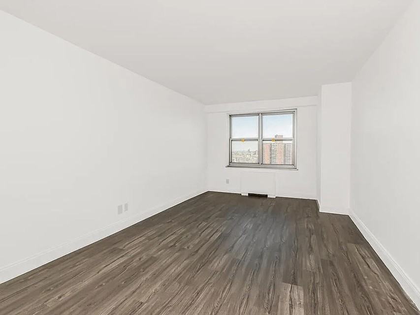 555 Kappock St #19B - Photo 3 of 7