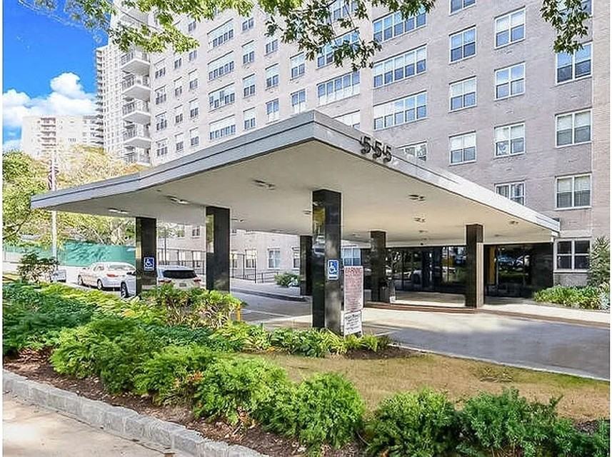 555 Kappock St #19B - Photo 7 of 7