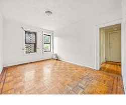 961 Washington Ave #3G - Photo 1 of 1