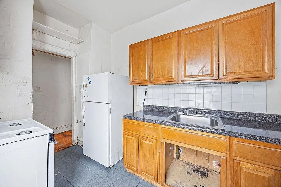 961 Washington Ave #3G - Photo 4 of 5