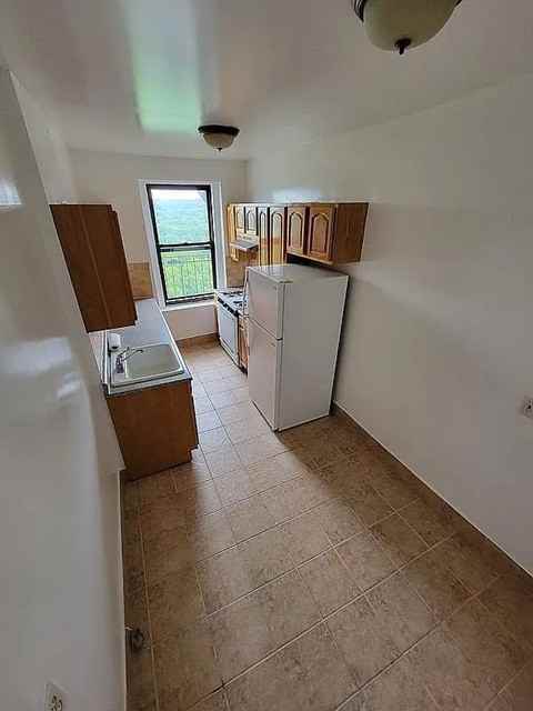 4410 Cayuga Ave #6E - Photo 4 of 5