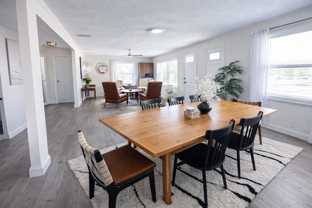 2563 S Peninsula Dr - Photo 1 of 1