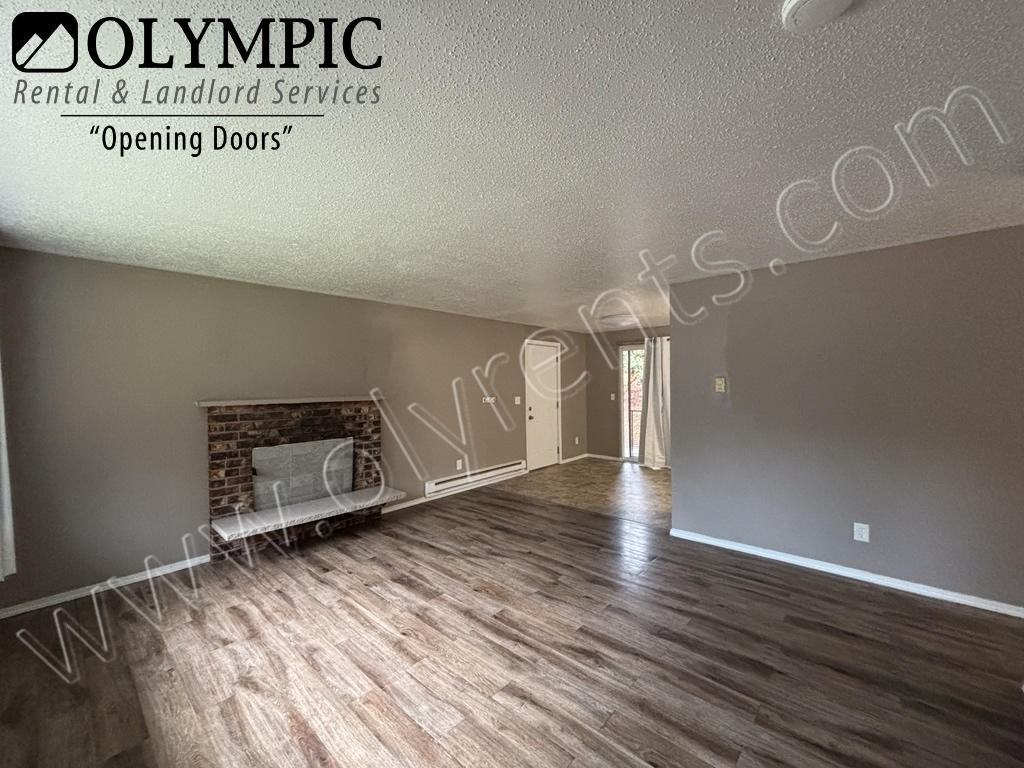 4333 Ridgewood Ln Nw - Photo 2 of 11