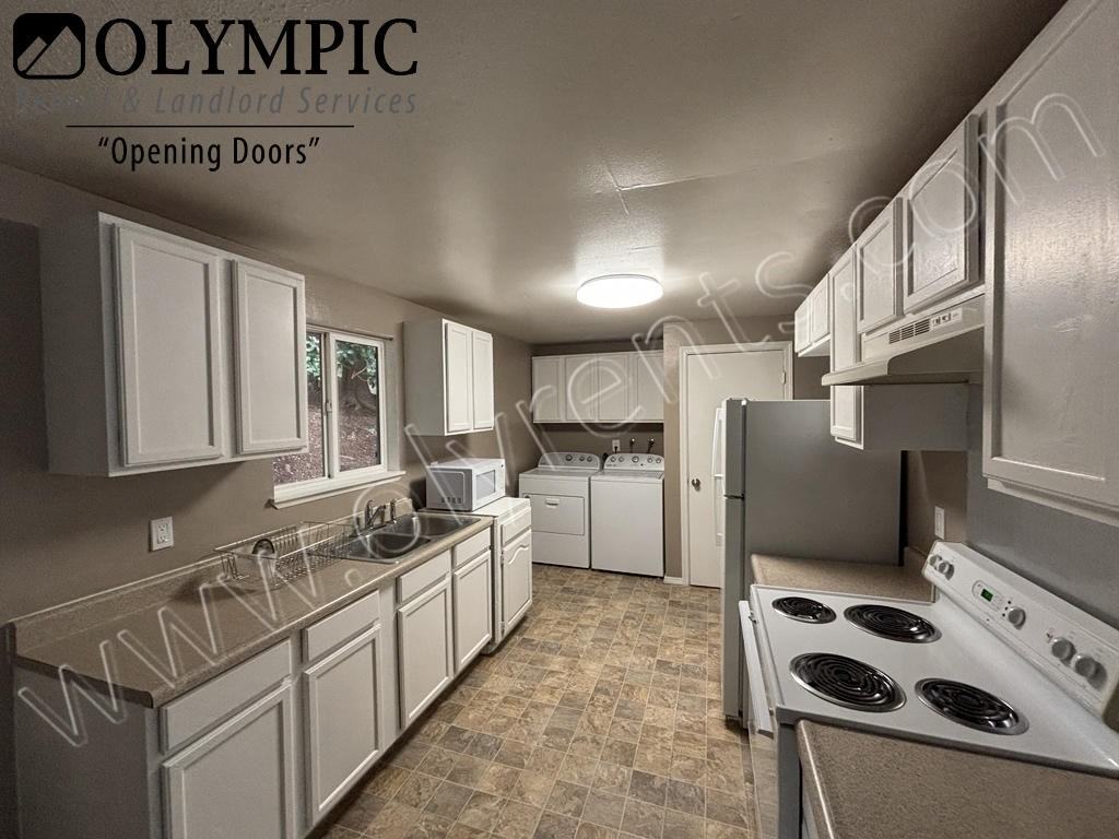 4333 Ridgewood Ln Nw - Photo 5 of 11