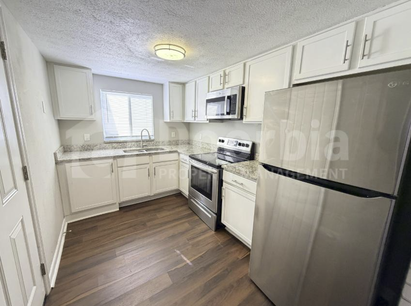 6337 Kimberly Ln - Photo 3 of 8