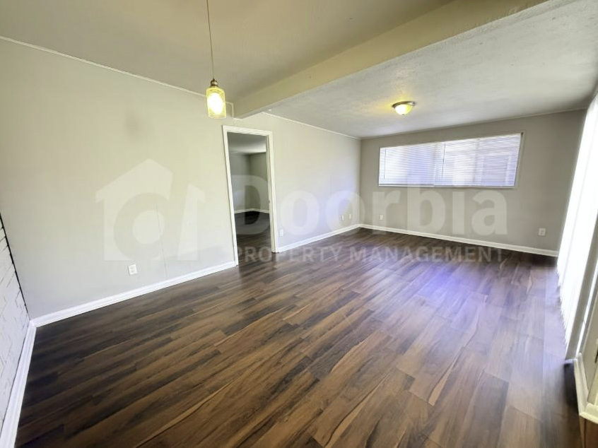 6337 Kimberly Ln - Photo 4 of 8