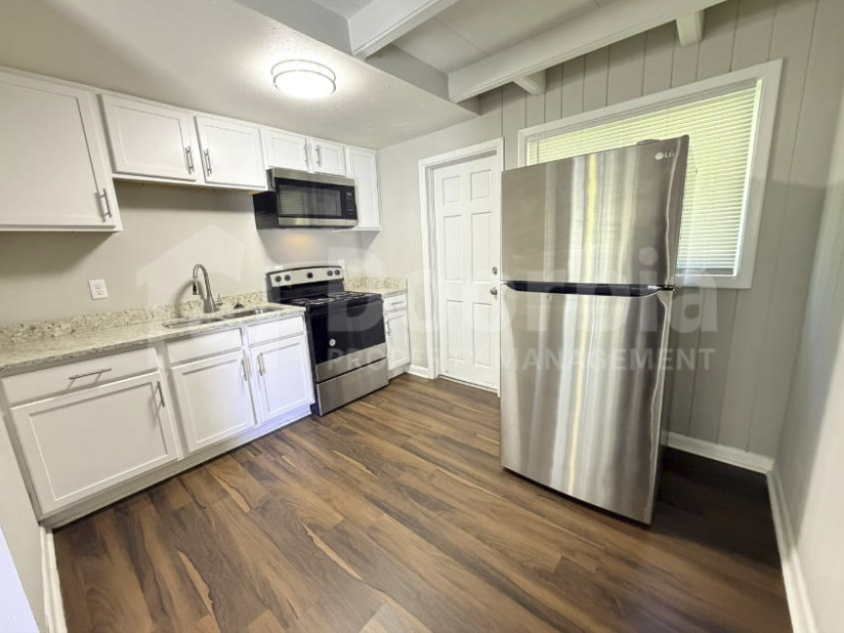 6349 Kimberly Ln - Photo 3 of 10