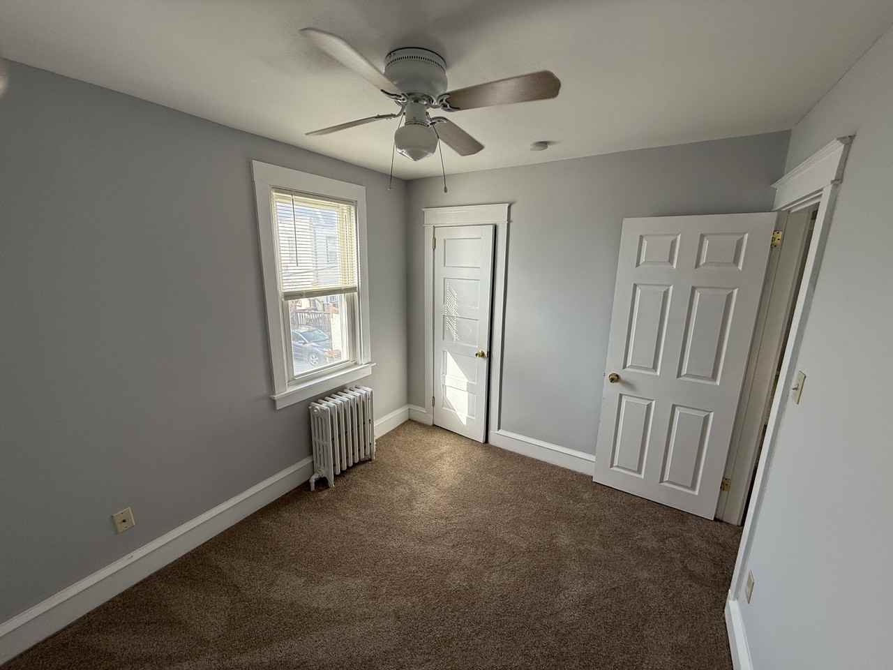 297 W Greenwood Ave - Photo 7 of 25