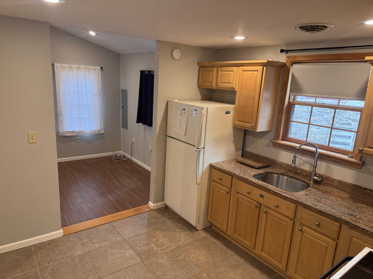 129 Main St - Photo 6 of 15