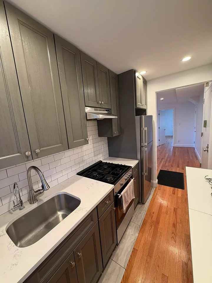 2101 73rd St #GF - Photo 2 of 11