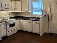 212 2nd Ave #A - Photo 5 of 9