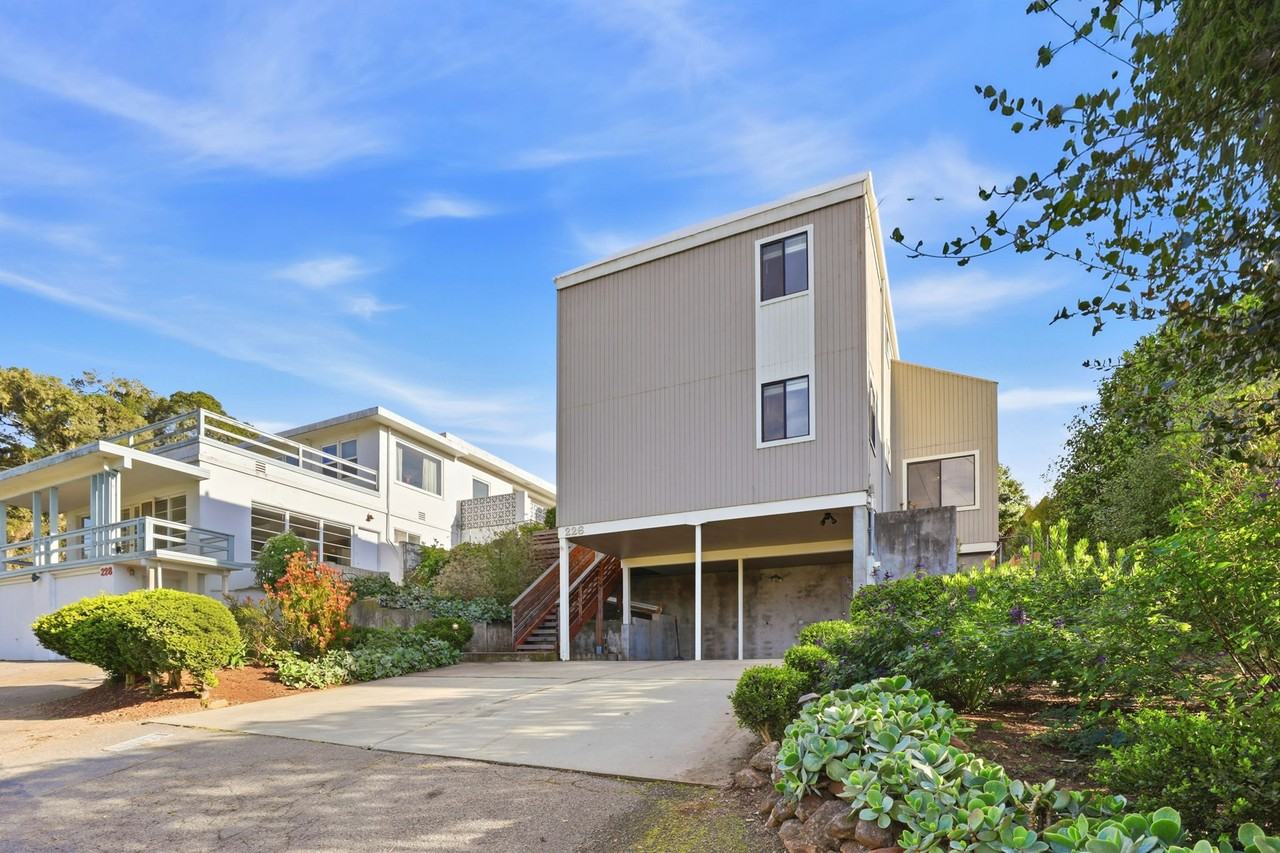 226 Altivo Ave - Photo 2 of 33